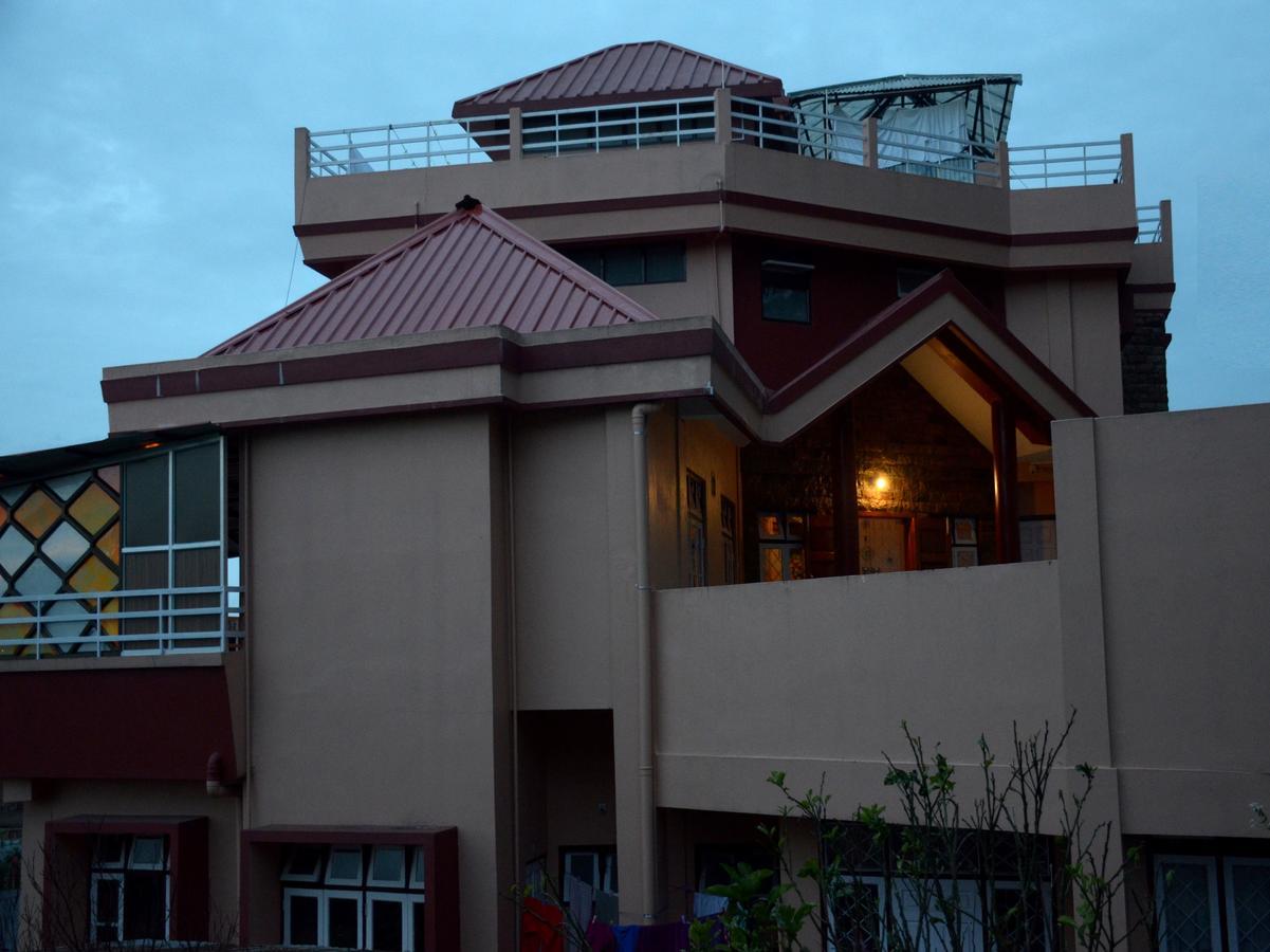 Oyo 5034 Living Roof Bed and Breakfast Shillong Exterior foto